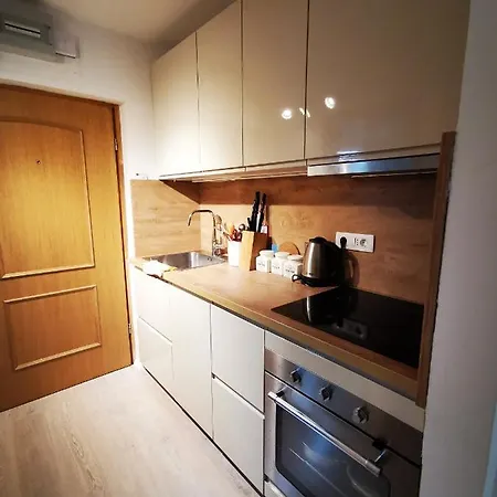 Sunset Apartment *